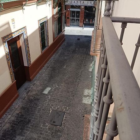 Apartamentos Luxury Puente De Triana Sevilla Eksteriør billede