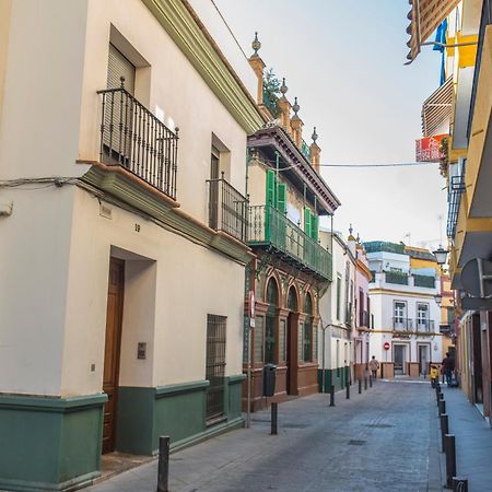Apartamentos Luxury Puente De Triana Sevilla Eksteriør billede