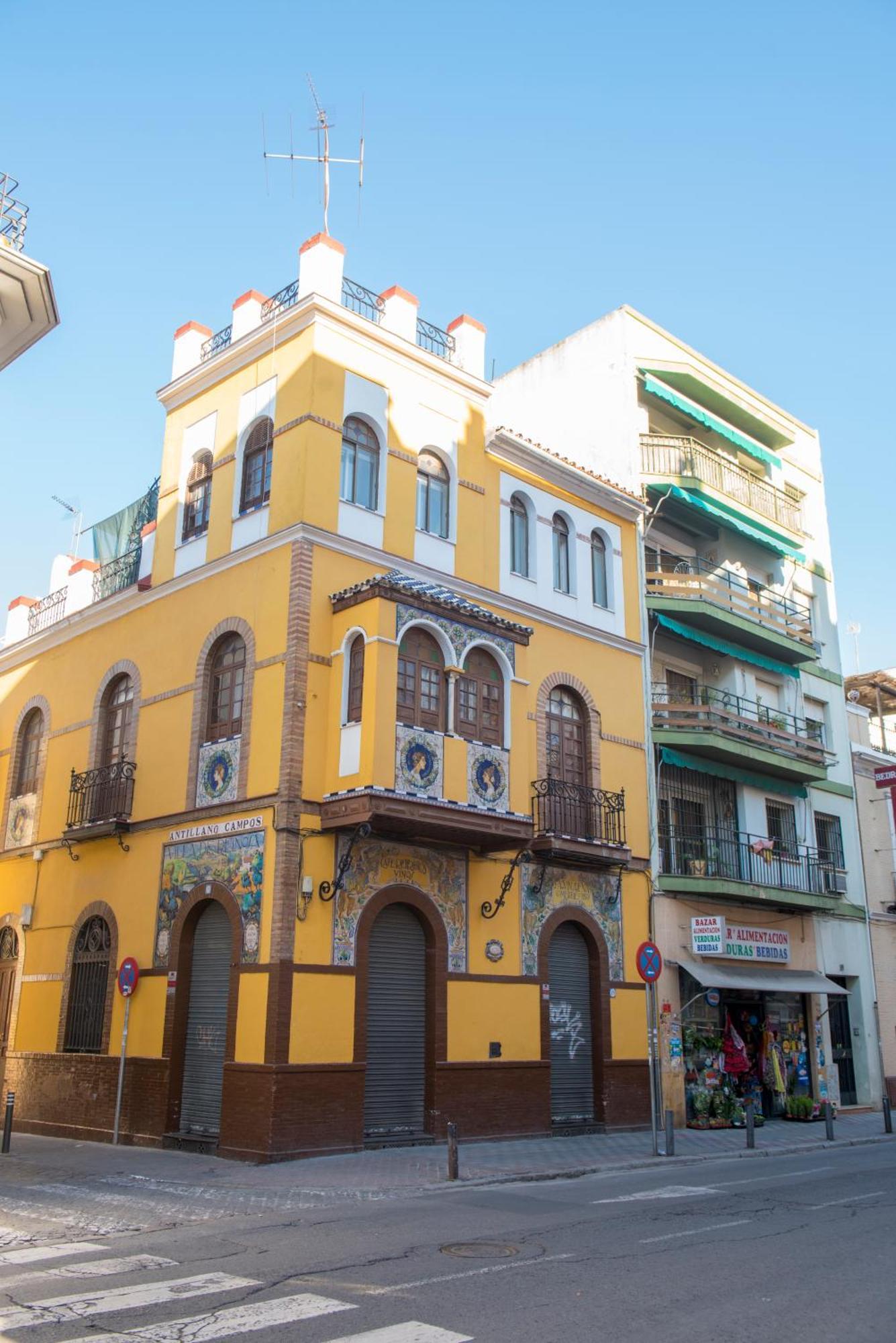 Apartamentos Luxury Puente De Triana Sevilla Eksteriør billede