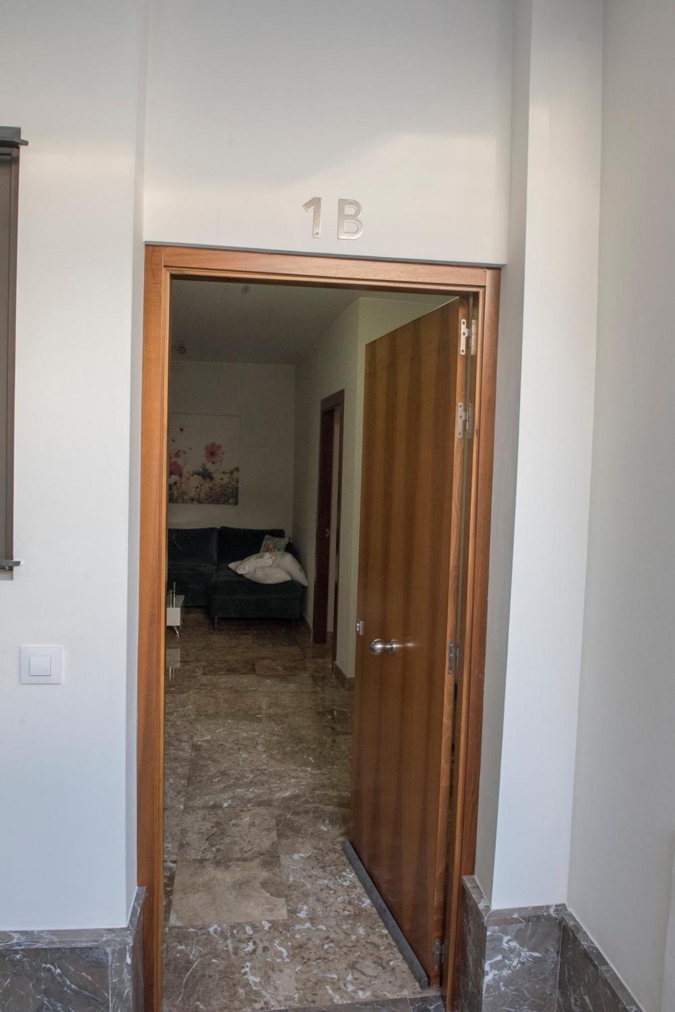 Apartamentos Luxury Puente De Triana Sevilla Eksteriør billede