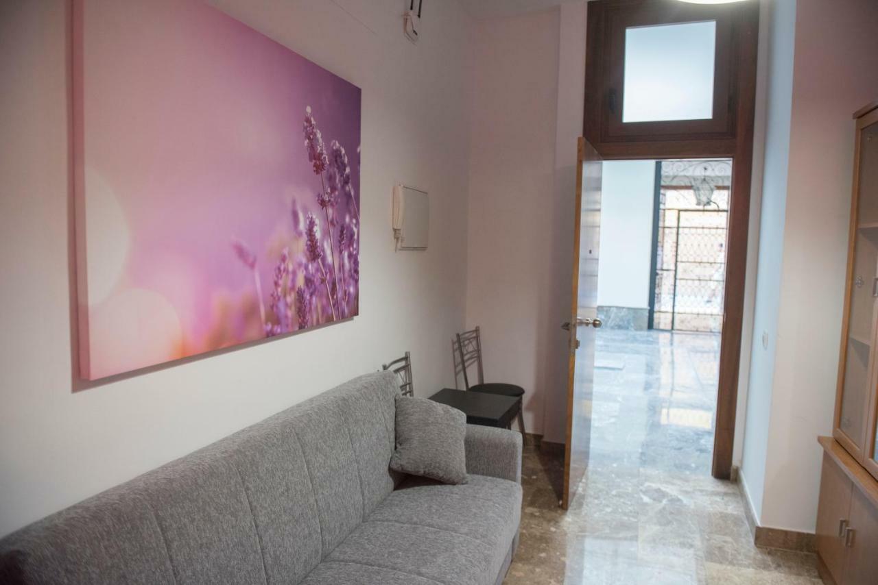 Apartamentos Luxury Puente De Triana Sevilla Eksteriør billede
